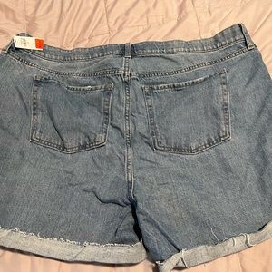 Old Navy maternity shorts women’s size 20